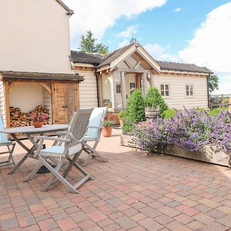 Bellamour End Cottage Ръджли Екстериор снимка