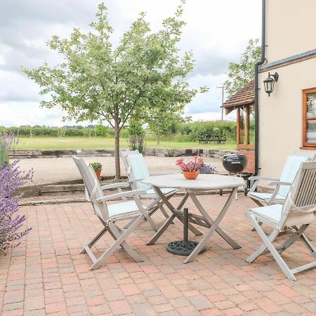 Bellamour End Cottage Ръджли Екстериор снимка