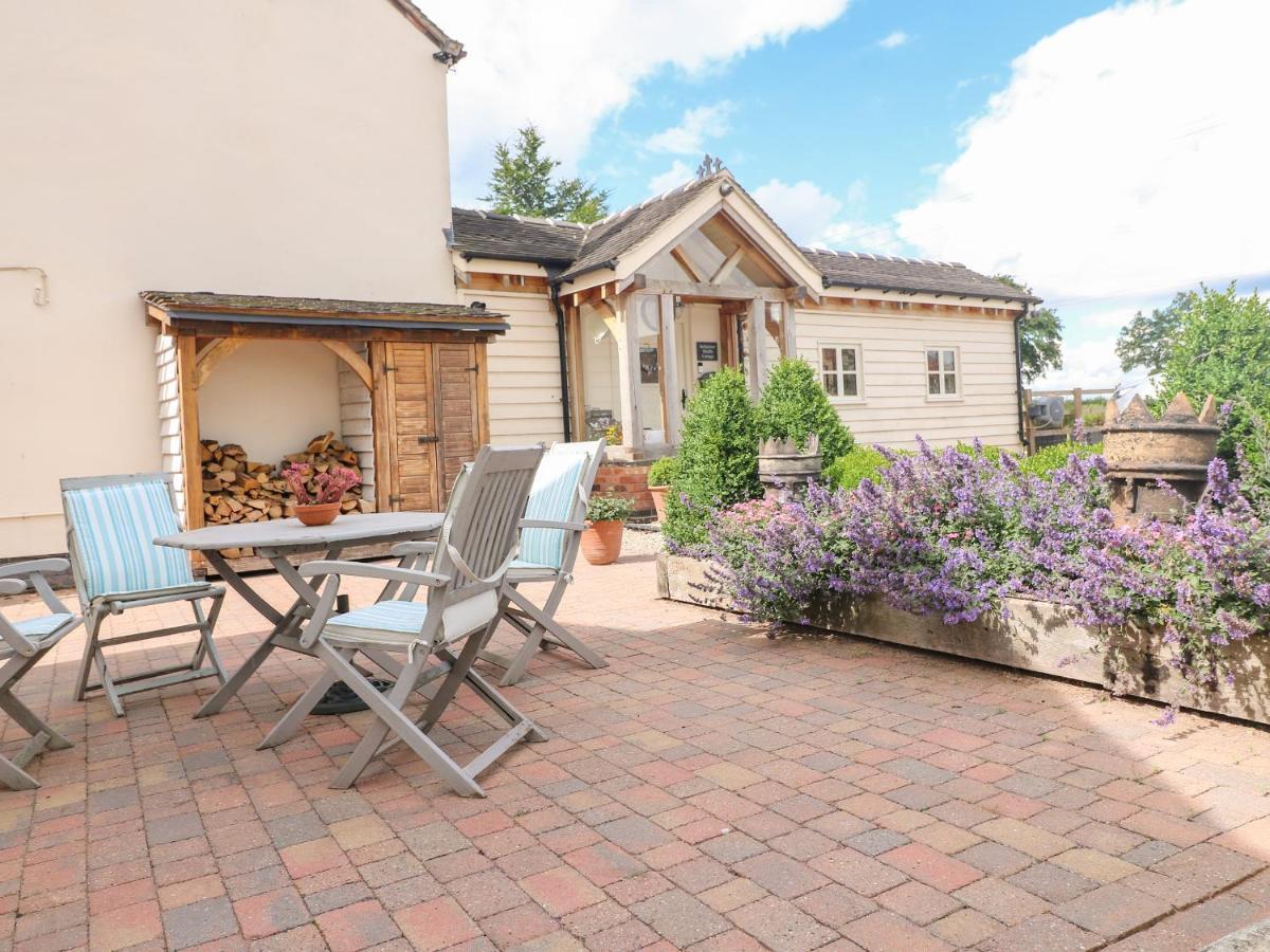 Bellamour End Cottage Ръджли Екстериор снимка