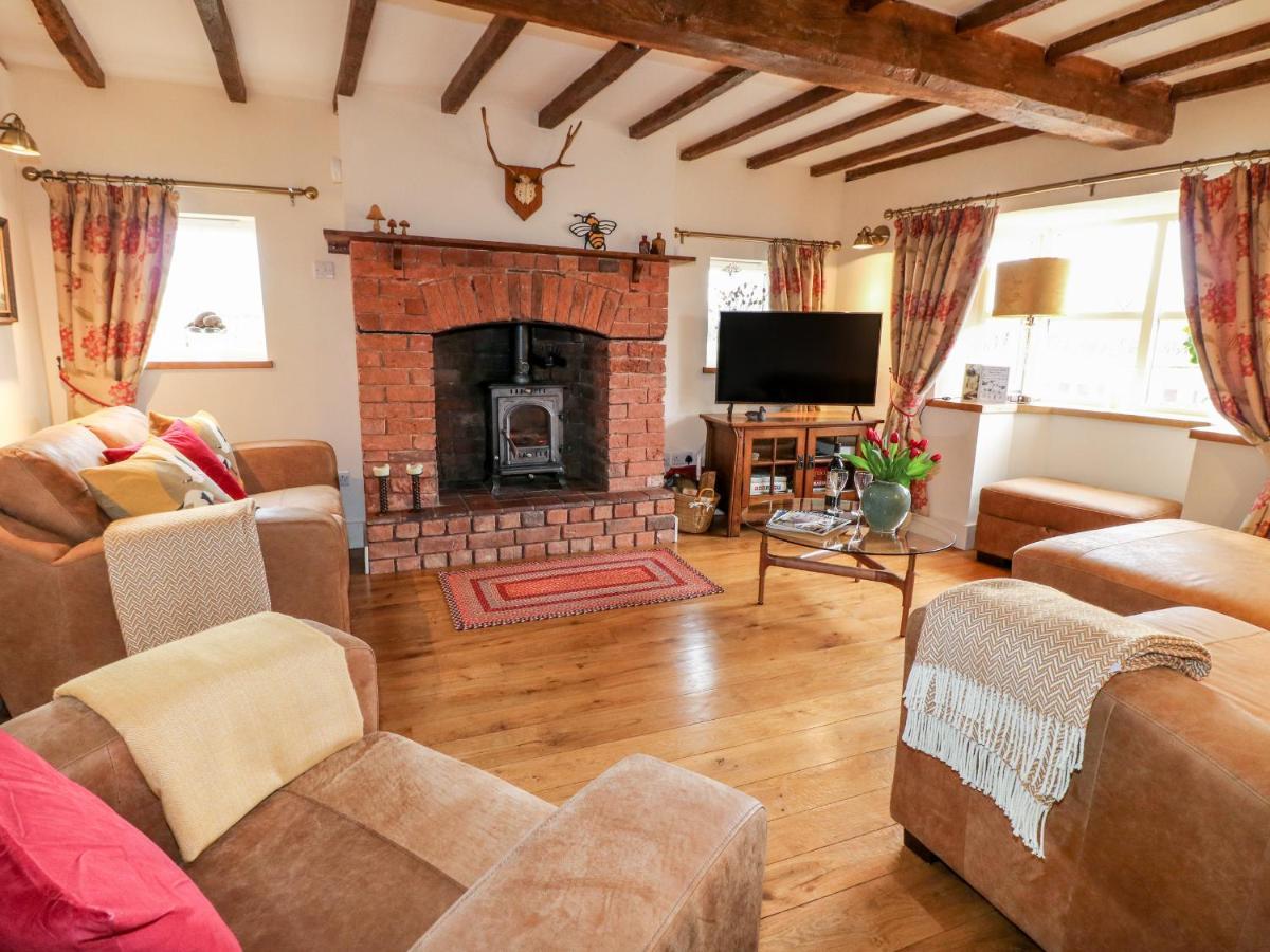 Bellamour End Cottage Ръджли Екстериор снимка