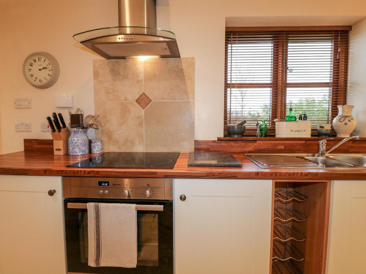 Bellamour End Cottage Ръджли Екстериор снимка