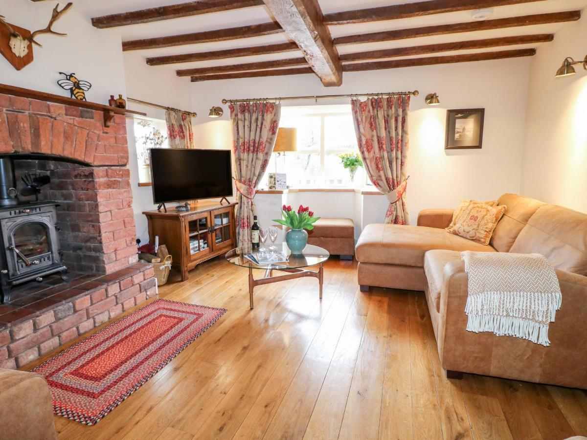 Bellamour End Cottage Ръджли Екстериор снимка
