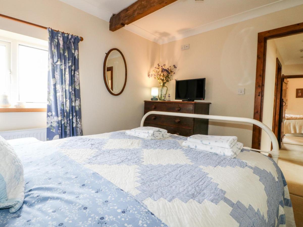 Bellamour End Cottage Ръджли Екстериор снимка